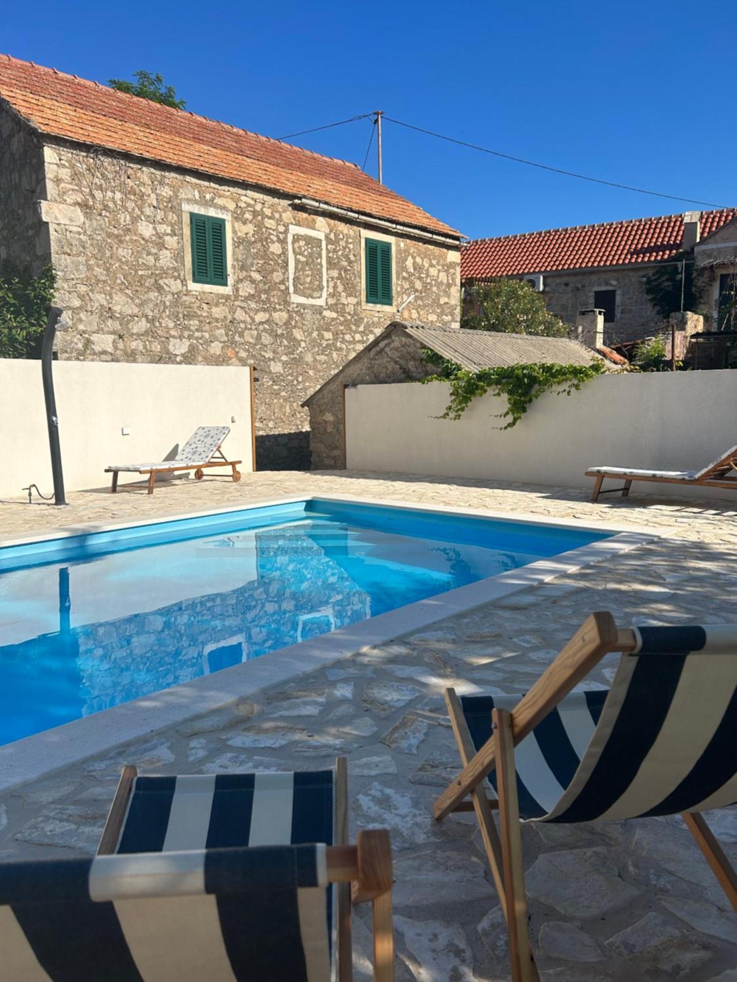 Holiday Home Hauser Vrbanj 外观 照片
